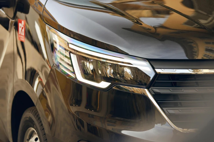 Paashuis-Renault-Trucks-Trafic-19