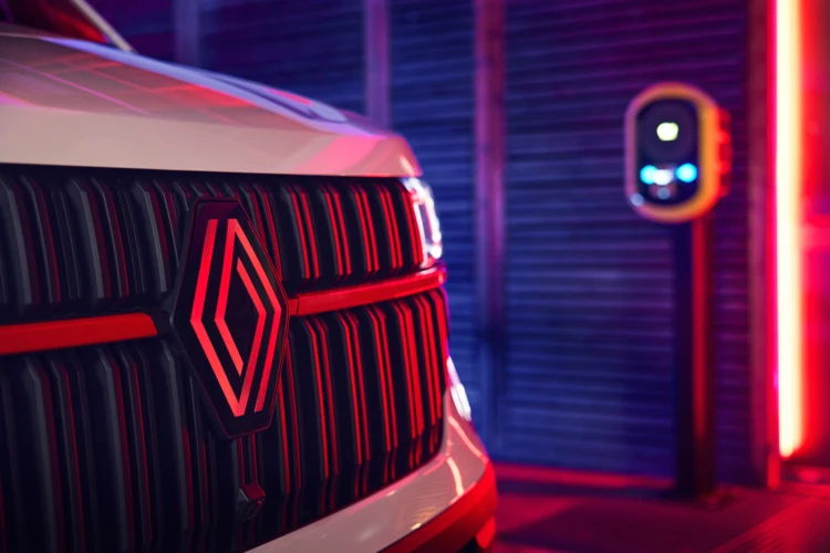 Paashuis-Renault-Master-2024-E-tech-exterieur-05